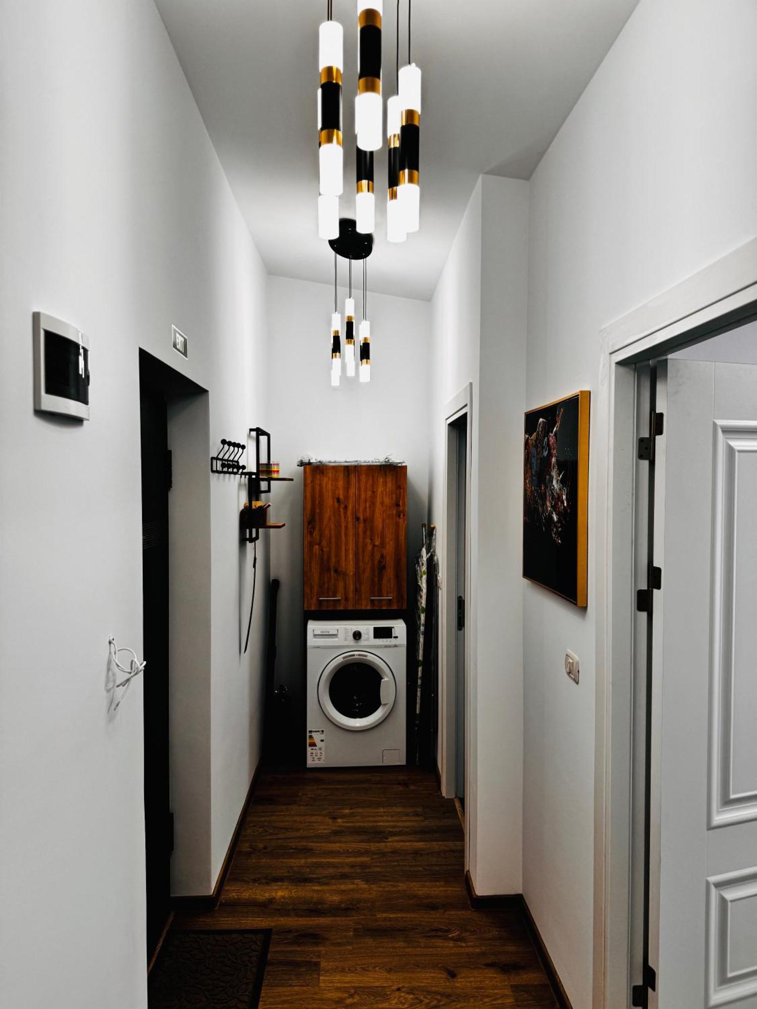 Jungle Loft Lägenhet Suceava Exteriör bild